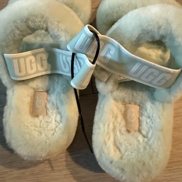 Ugg fuzz yeah strappy Slipper slide sheepskin Sherpa Fuzzy Warm Sandal Size 8 - Picture 2 of 5